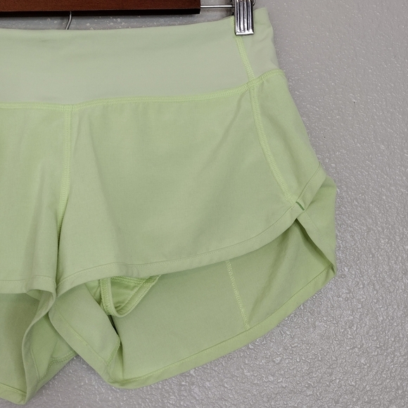 Lululemon Lime Green High-Rise Training Workout Running Athletic Shorts Sz 4 - Picture 4 of 16